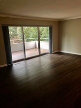 Living Room - Lincoln Tower Apartments