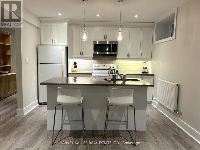 Photo du bâtiment - 99 Braemar Ave