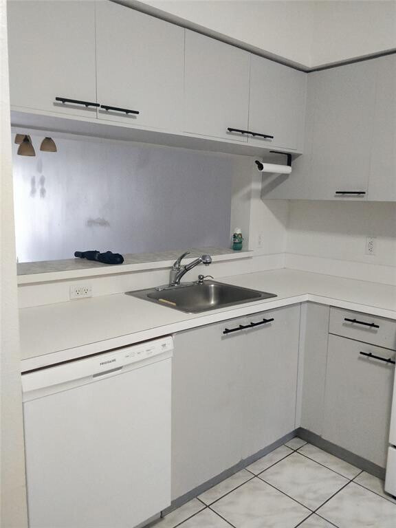 Foto del edificio - 7913 Sanibel Dr