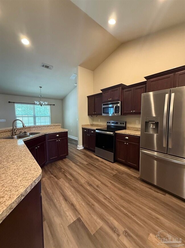 Building Photo - 4180 Hazelhurst Dr