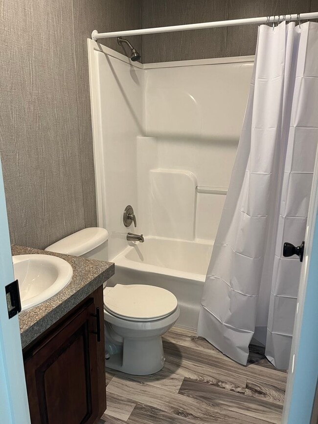 Building Photo - Blandford Living 2