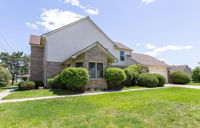 Foto del edificio - 44741 Cherry Hill Rd