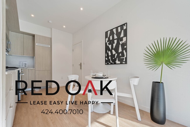 Building Photo - ~4 Weeks FREE~ Luxury One Bedroom, Ready f...