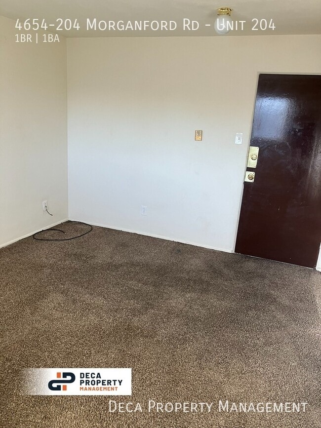 Building Photo - 1 Bedroom Apartment