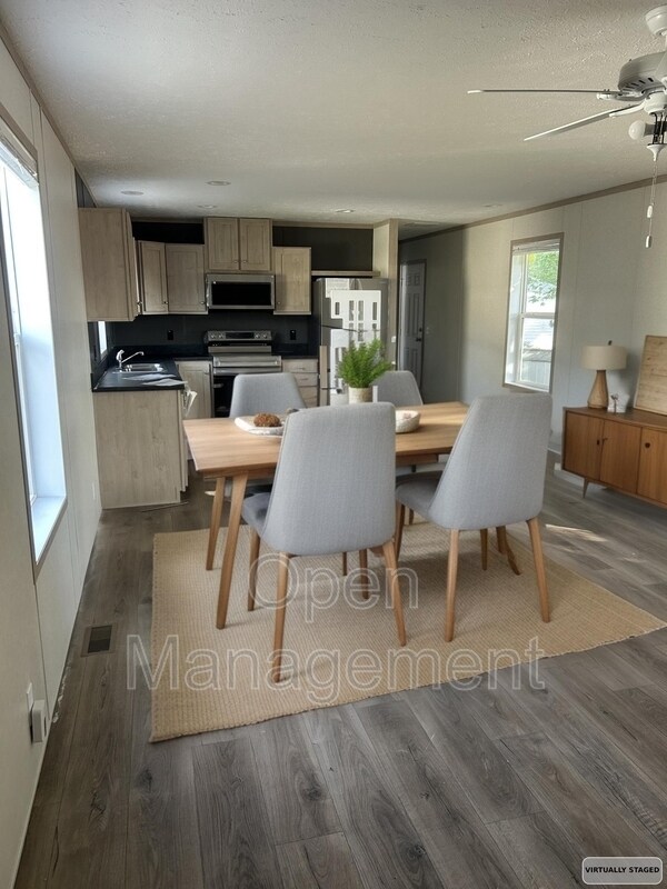 Foto del edificio - 16 English Village Park