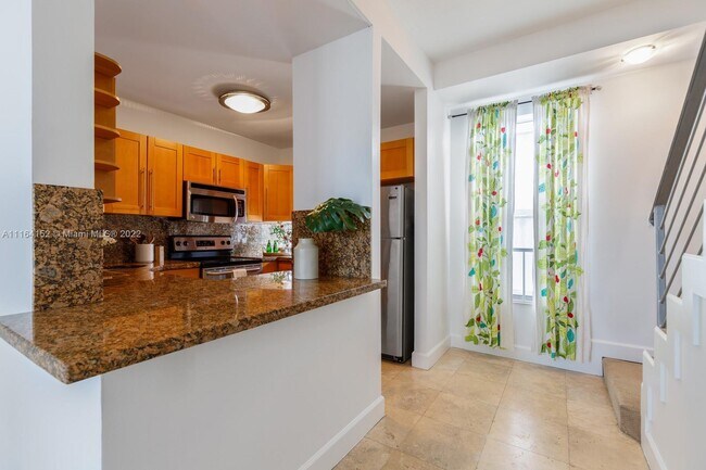 Foto del edificio - 600 76th St