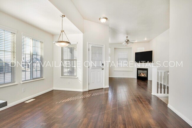 Foto del edificio - 4306 N Chestnut Oak Dr