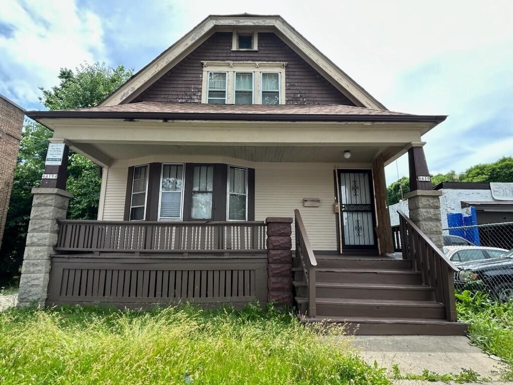 Primary Photo - 4419 W Burleigh St