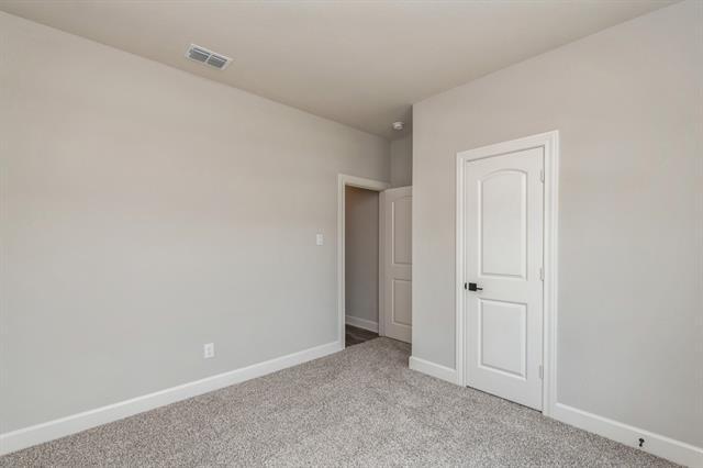 Building Photo - 636 Harbor Oaks Dr