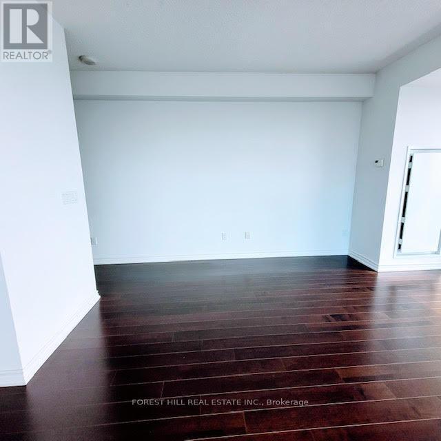 Building Photo - 386 Yonge St