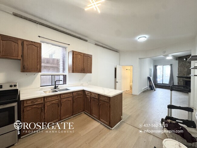 Building Photo - Spacious 800 Sq. Ft. Studio-Style Condo in Toronto with Parking & Utilities Included
