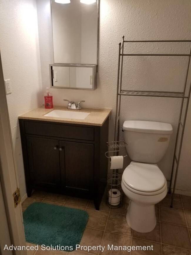 Building Photo - 1433 Mishka Ct