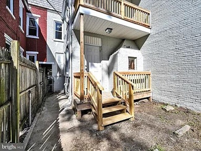 Foto del edificio - Newly Renovated 4 Bedroom Home in York City School District!