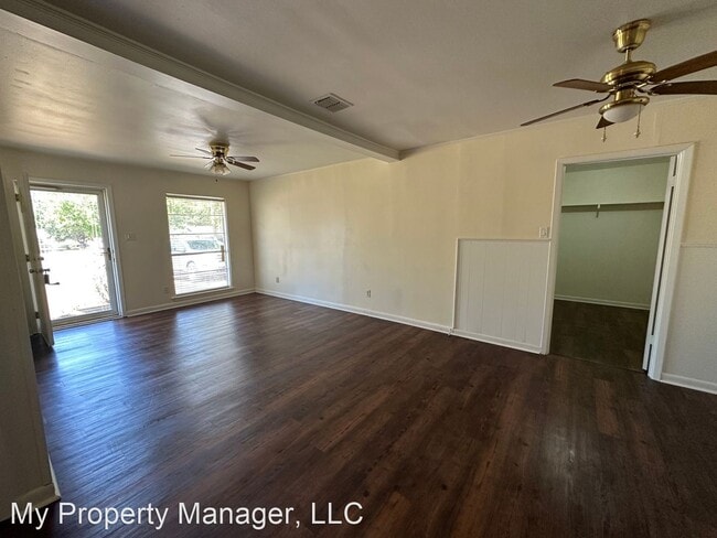 Building Photo - 3 br, 1 bath House - 9449 Normandie Drive