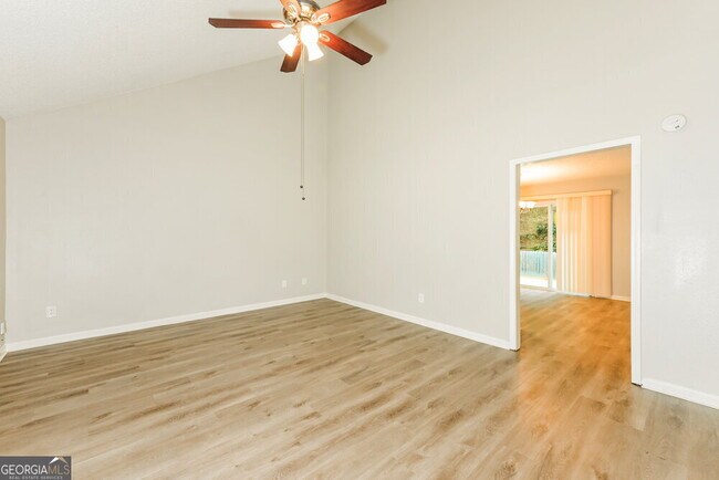 Building Photo - 1612 Picadilly Ct NE