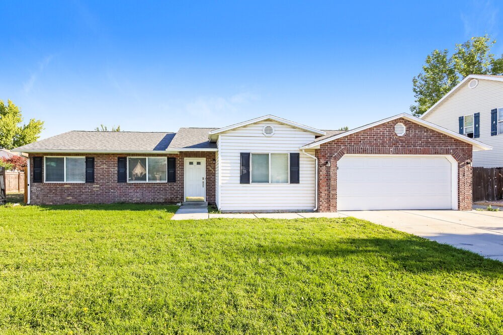 Primary Photo - 3056 W 1010 N