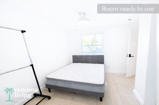 Photo - 1345 NE 5th Terrace House