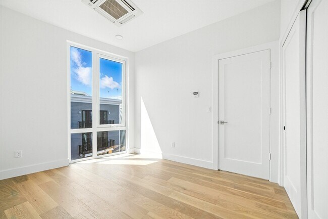 Foto del edificio - 38 Hichborn St