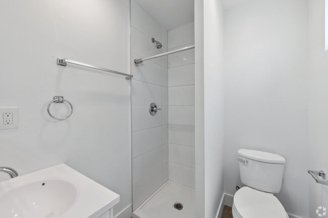 Building Photo - 1186 W 37th Pl