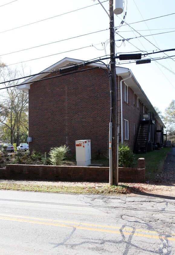 Building Photo - 469 S Hill St