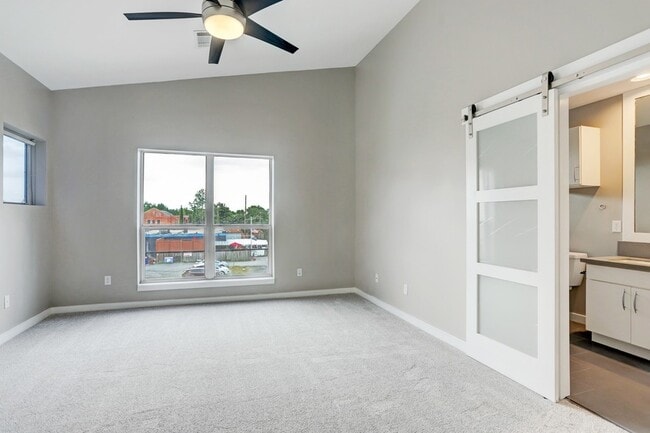 Foto del edificio - 835 Saulnier St