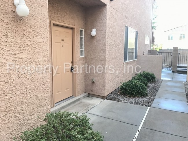 Foto del edificio - 6501 San Antonio Dr NE