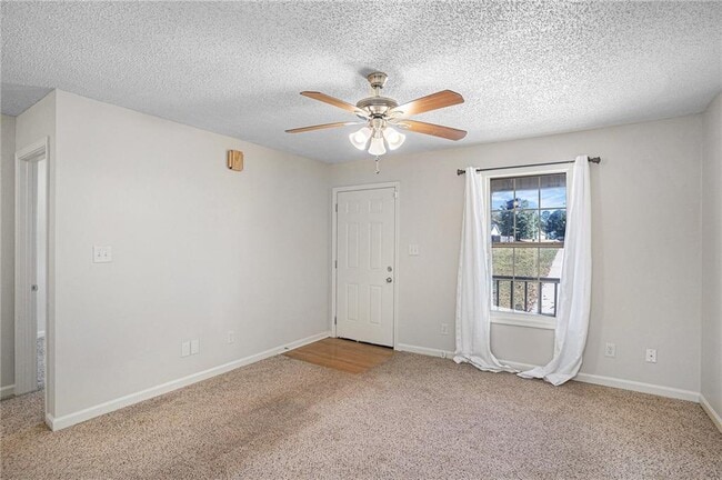 Foto del edificio - 1414 N Hampton Dr