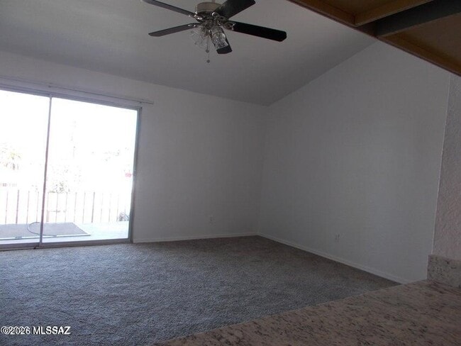 Foto del edificio - 806 S Langley Ave
