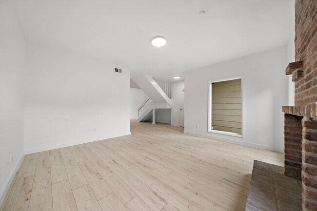 Foto del edificio - 8433 Wednesbury Ln