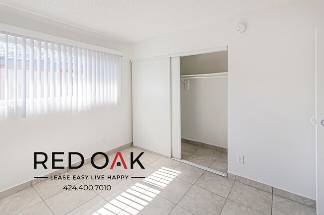 Building Photo - ~$300 OFF Each Month~ Gorgeous Two Bedroom...