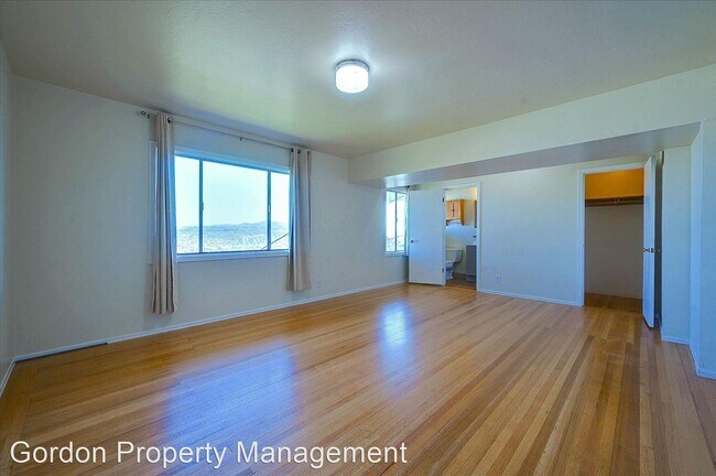 Building Photo - 4 br, 3 bath House - 215 Molimo Drive