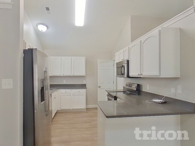 Foto del edificio - 428 Glencroft Dr