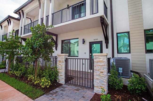 Foto del edificio - 8160 NW 42nd St