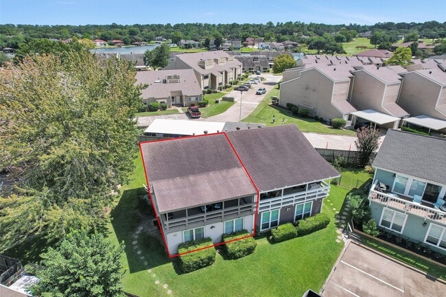 Building Photo - 36 April Point Dr N