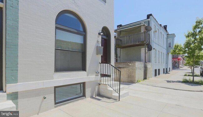 Foto del edificio - 901 N Montford Ave