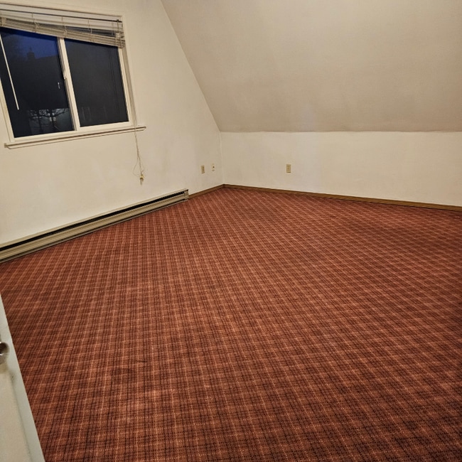 Foto del edificio - 2219 W College Ave