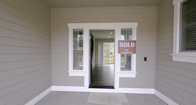 Building Photo - 3909 80th Ave NE