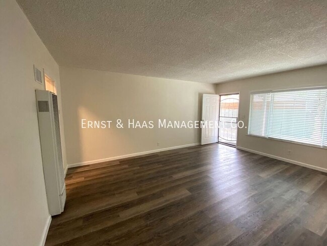 Foto del edificio - 6624 Delta Ave