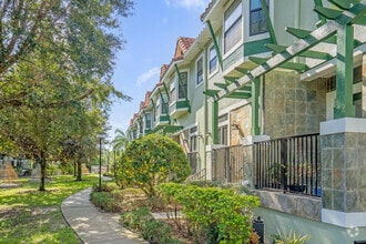 Building Photo - 14545 Damai Ln