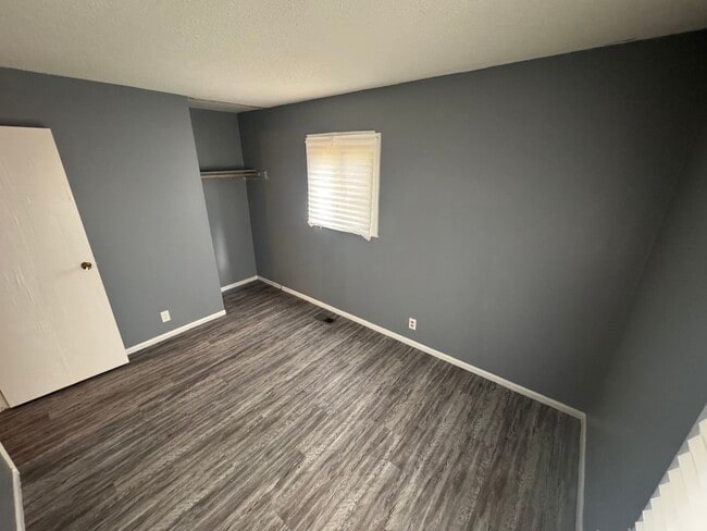 Building Photo - 1911 E Fairchild St