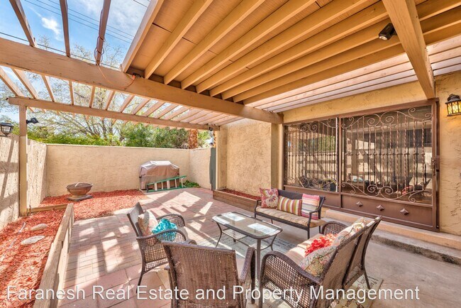Foto del edificio - 3 br, 2 bath House - 39 Moonlight Dr