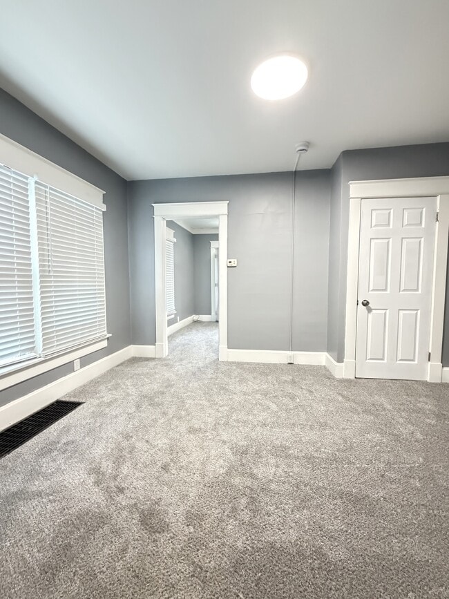 Foto del edificio - 2511 Herman St