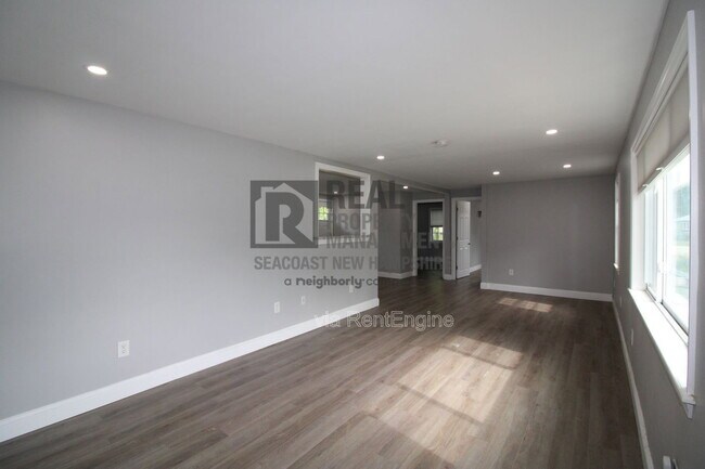 Foto del edificio - 23 Forest Ave