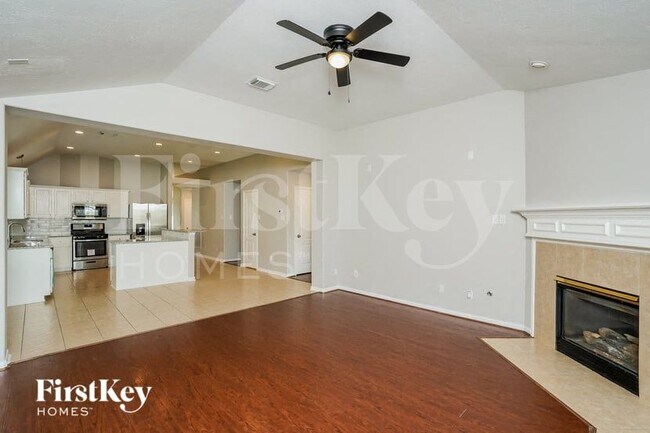 Foto del edificio - 3310 Rainport Cir