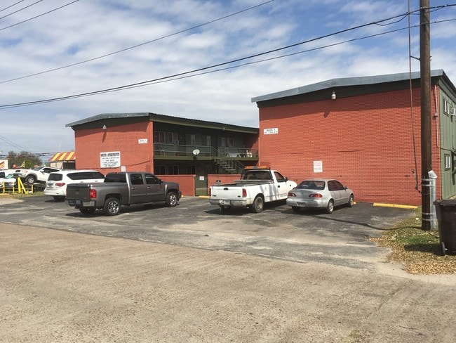 Building Photo - South Apartments