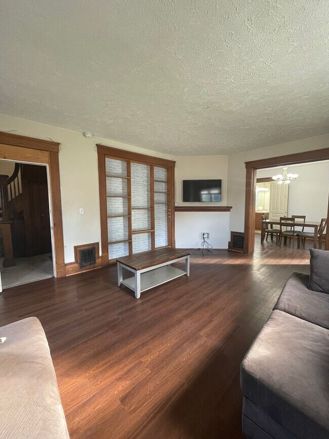 Foto del edificio - 1121 Packard St