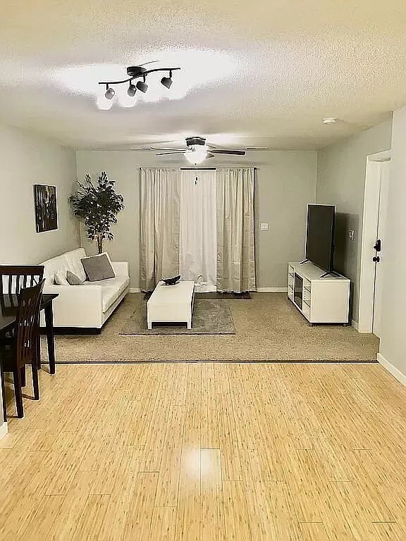 Foto principal - 740 Magnolia Ln