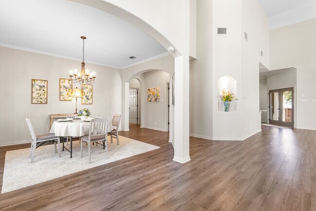 Foto del edificio - Corner Lot Beauty in Stone Oak Area