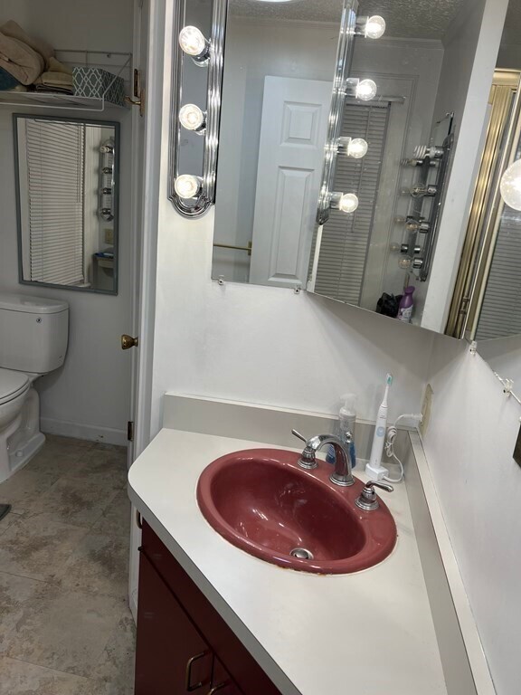 132 Park St Unit 3, North Reading, MA 01864 Room for Rent in North