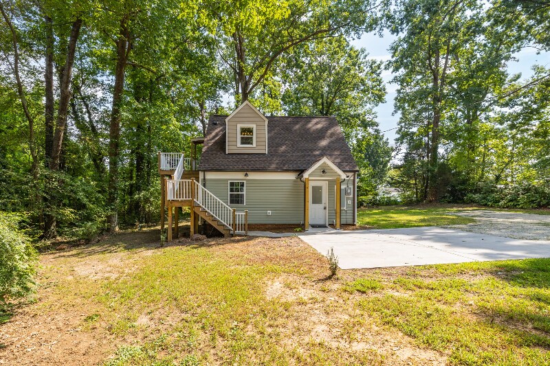 1208 Greensboro Rd, High Point, NC 27260 House Rental in High Point